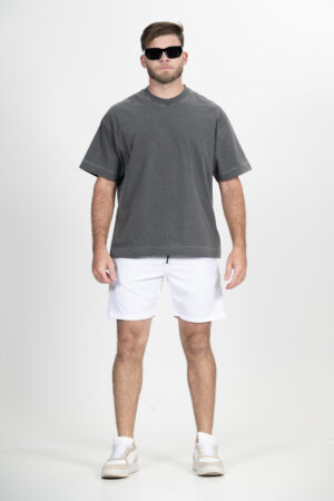 Bermuda shorts Dry-FIT Tech Comfort masculina branca, ideal para atividades esportivas e uso casual.