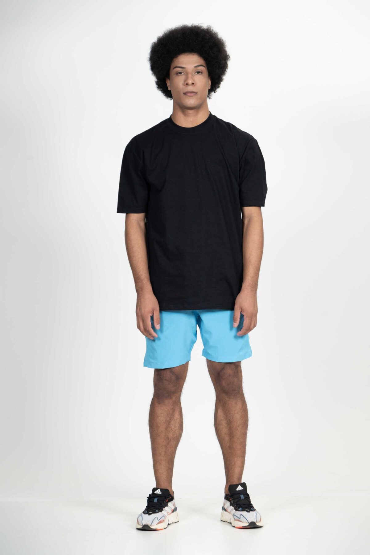 Bermuda shorts Dry-FIT Tech Comfort masculina azul turquesa, ideal para atividades esportivas e uso casual.