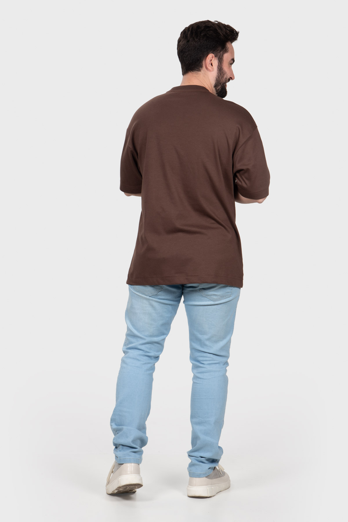 CAMISETA OVERSIZED COTTON LISA MARROM - Imagem 4