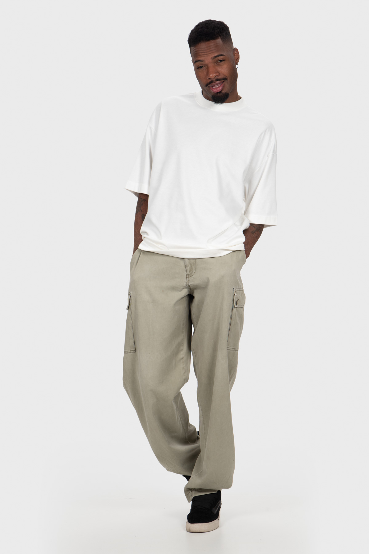 CAMISETA OVERSIZED COTTON LISA OFF WHITE - Imagem 6
